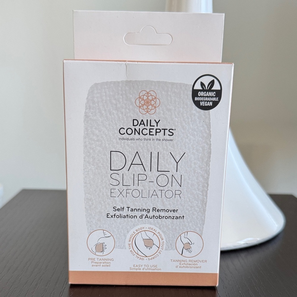 Daily Concepts Slip-On Exfoliator Self Tanning Remover New in Box